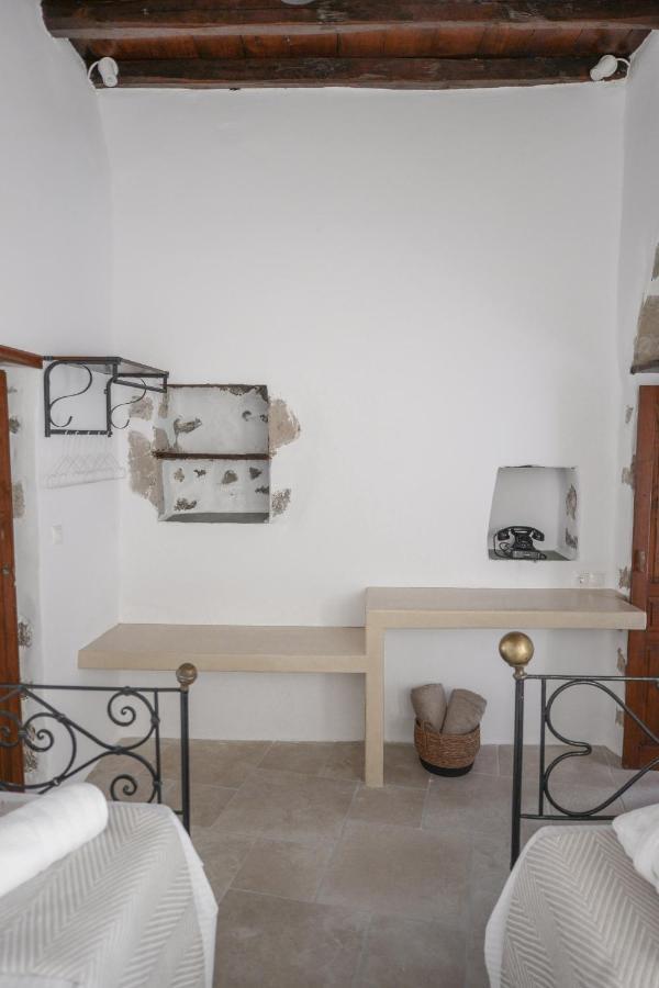 Plaka  Castrum Traditional Sunset Suites المظهر الخارجي الصورة