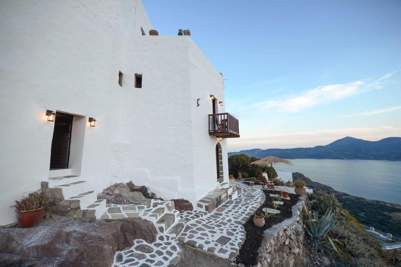 Plaka  Castrum Traditional Sunset Suites المظهر الخارجي الصورة