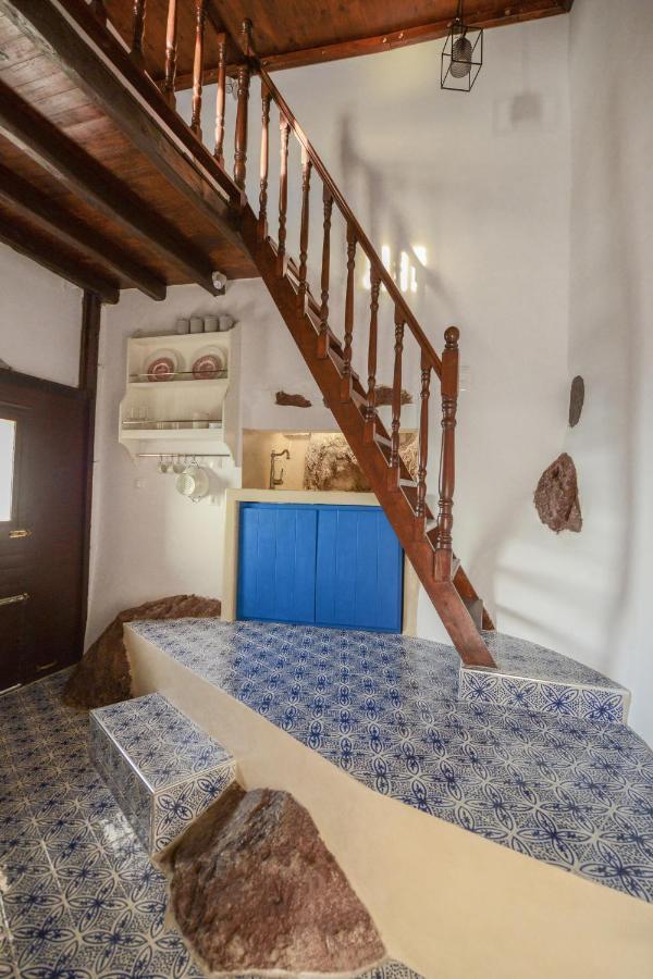 Plaka  Castrum Traditional Sunset Suites المظهر الخارجي الصورة