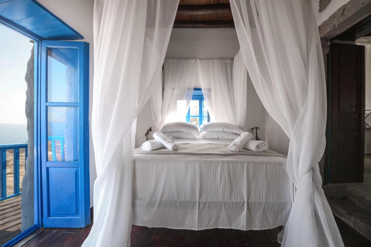 Plaka  Castrum Traditional Sunset Suites المظهر الخارجي الصورة