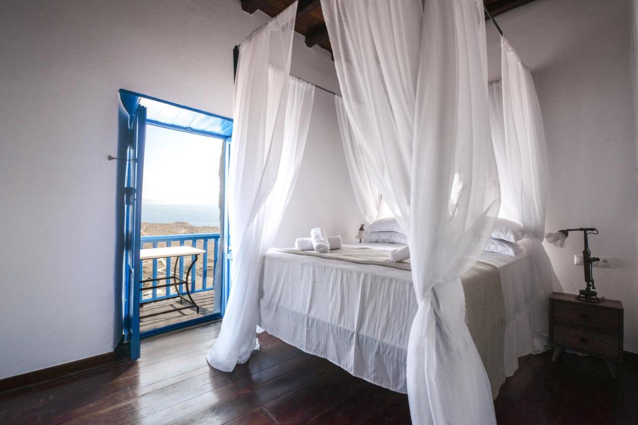 Plaka  Castrum Traditional Sunset Suites المظهر الخارجي الصورة
