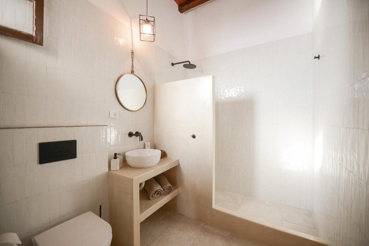 Plaka  Castrum Traditional Sunset Suites المظهر الخارجي الصورة